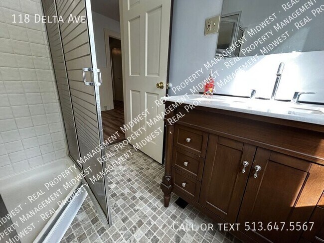 Building Photo - 118 Delta Ave