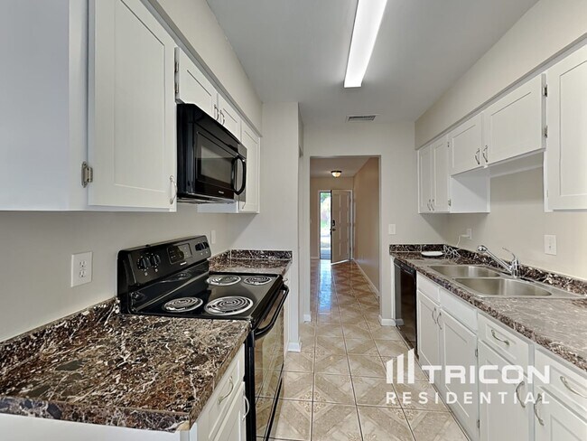 Building Photo - 8234 Vassar Cir