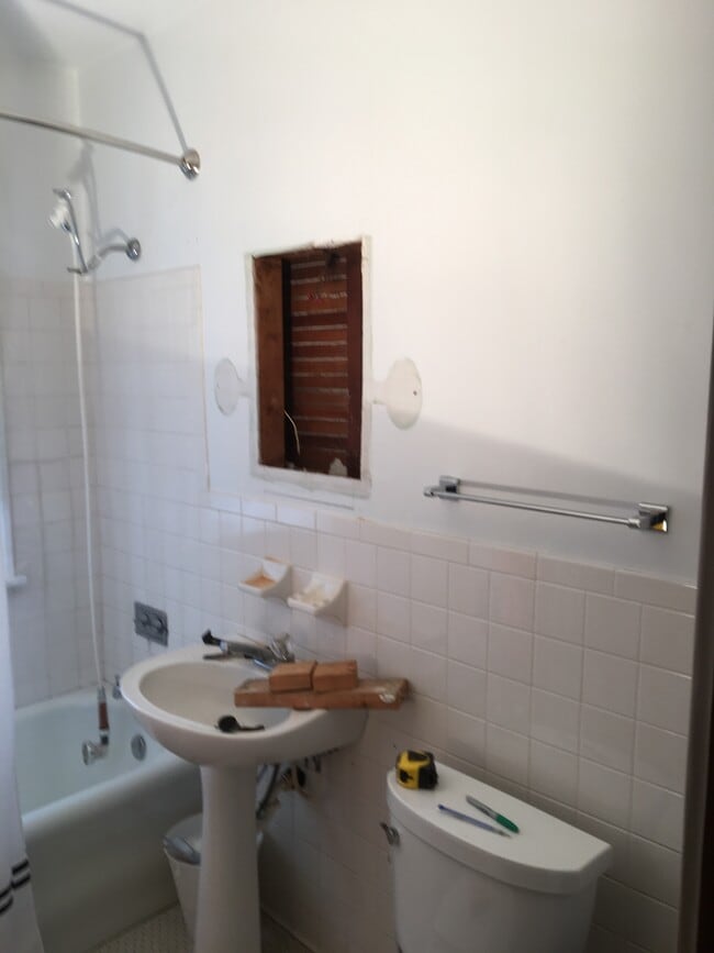 Building Photo - 17320 River Birch Ln