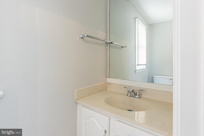 Building Photo - 1204 N Wayne St