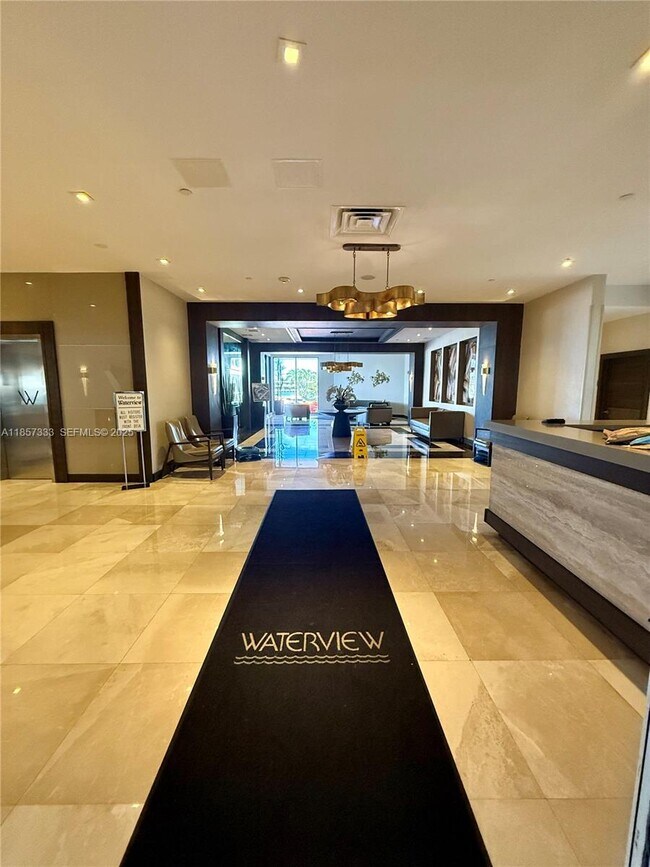 Building Photo - 20505 E Country Club Dr