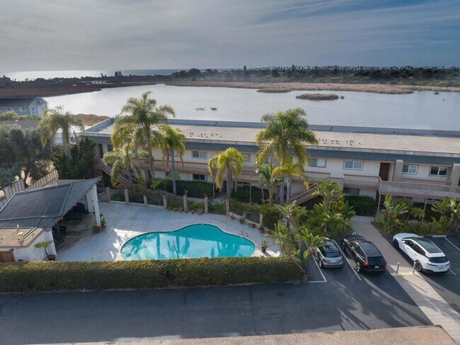 Building Photo - 2475 Jefferson St