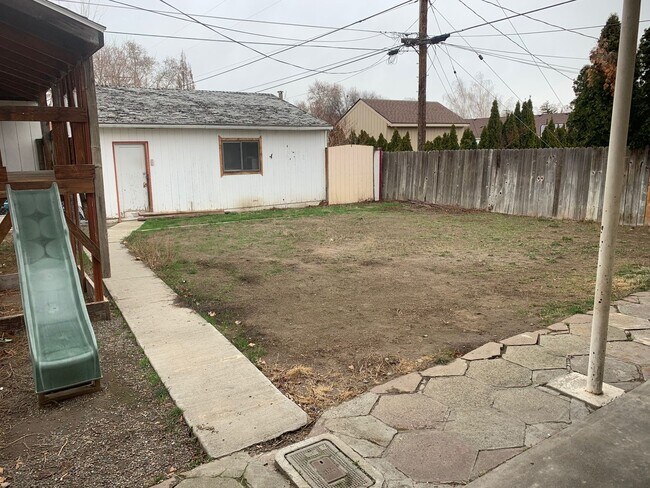 Building Photo - 1310/1312 Williams Blvd