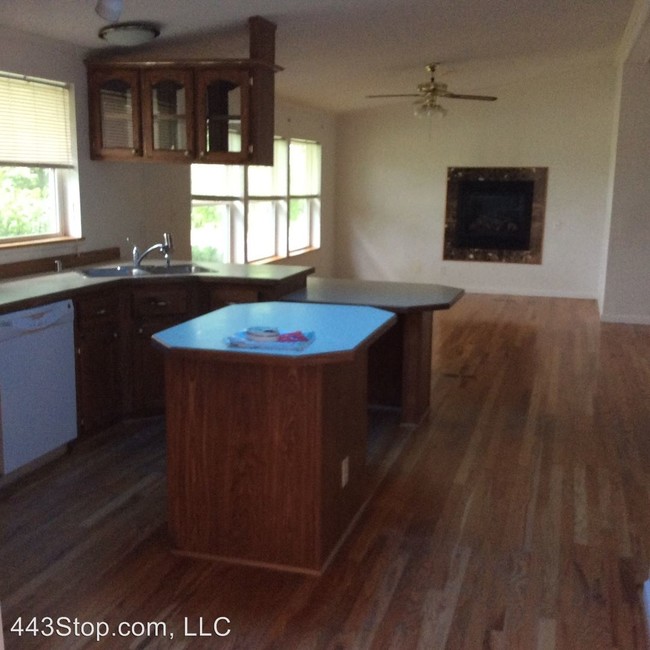 Building Photo - 3 br, 2 bath House - 5000 Shalimar Court