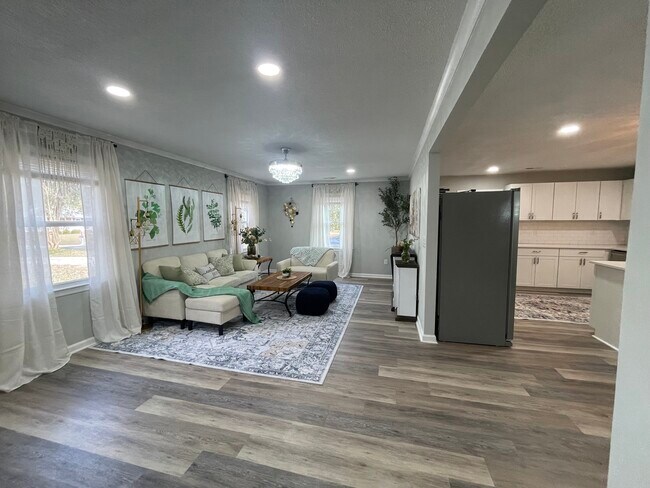 Building Photo - 137 Cherokee Trail