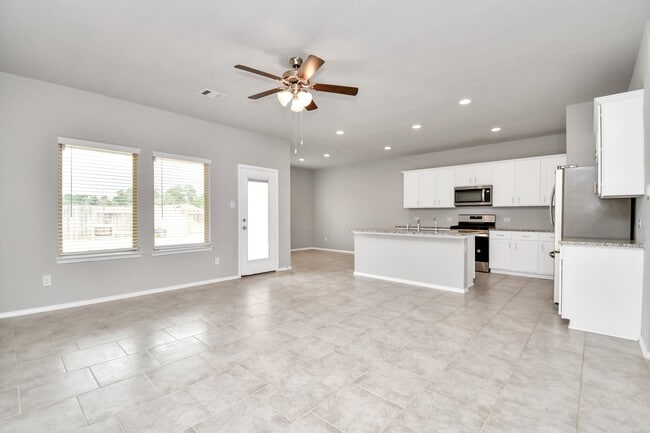 Building Photo - 13967 Leigh Lake Ln