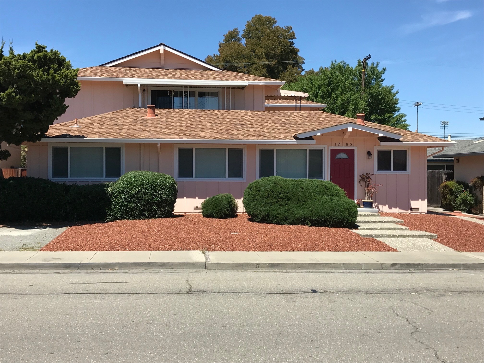 Building Photo - 1285 Manchester Dr