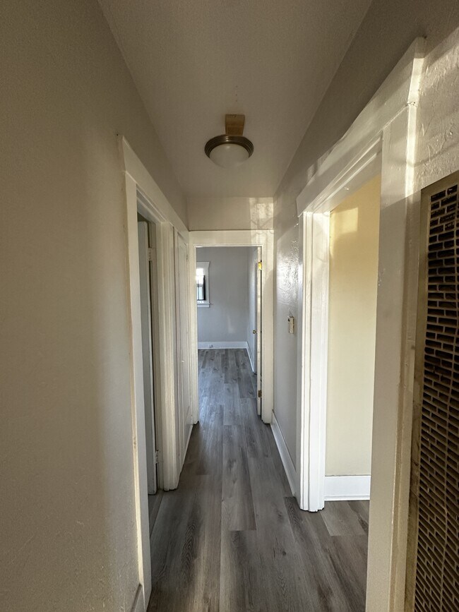 Building Photo - 1577 80th Ave