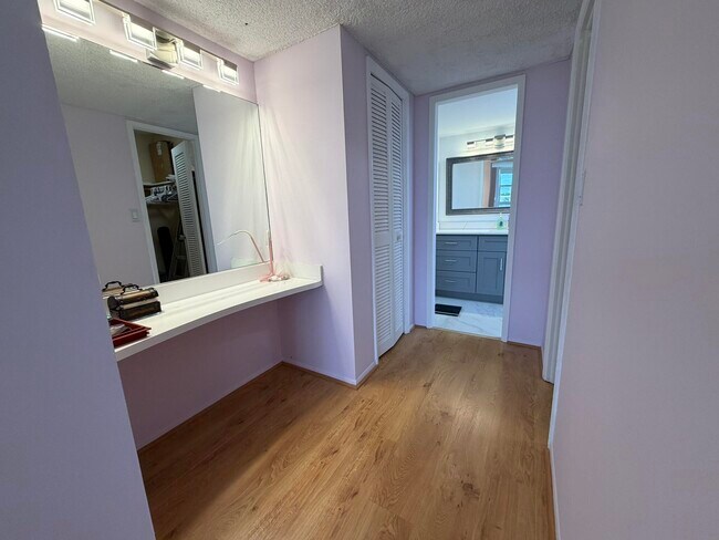 Building Photo - 3001 S Course Dr