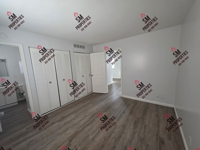 Building Photo - 605 W Michigan St