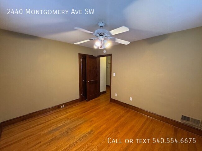 Building Photo - 2440 Montgomery Ave SW
