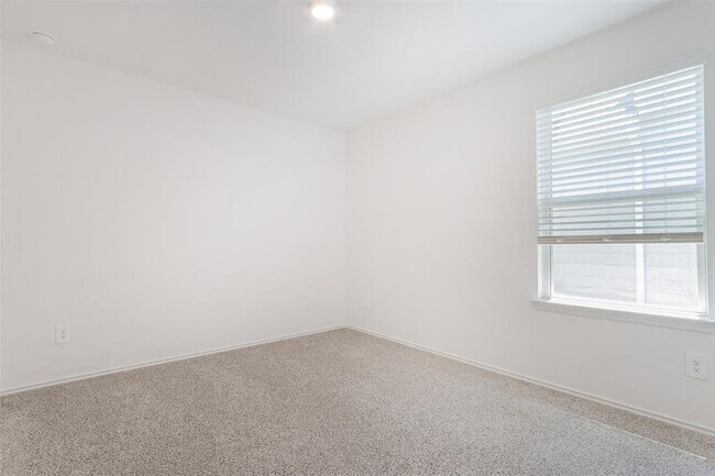 Building Photo - 4302 Freya Pointe Dr