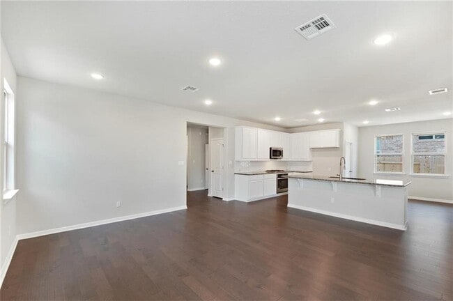 Building Photo - 2608 Granite Hill Dr