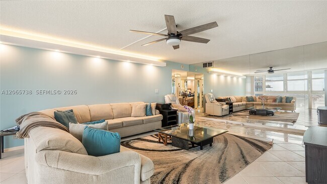 Building Photo - 1370 S Ocean Blvd