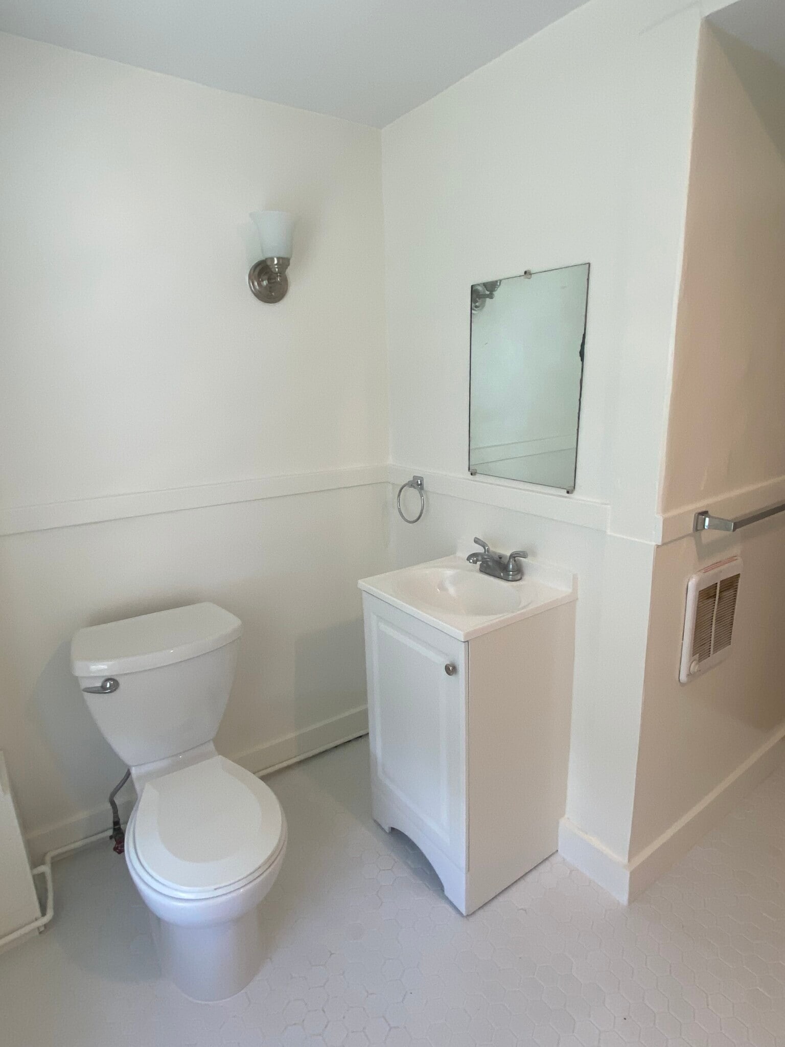 Building Photo - 7 Court St