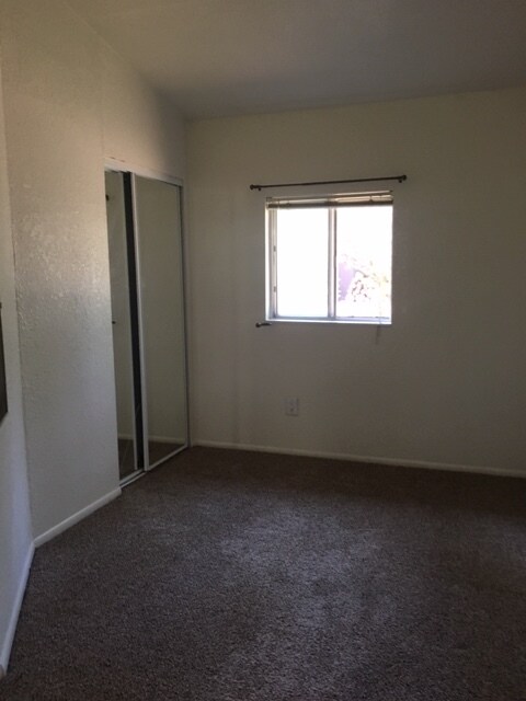 Bedroom - 3319 Lago Vista Dr
