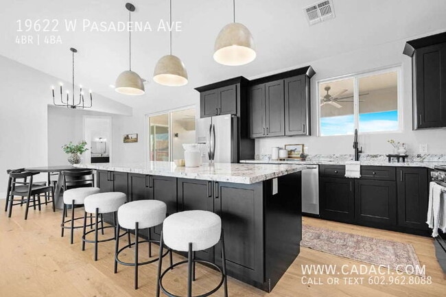 Building Photo - 19622 W Pasadena Ave