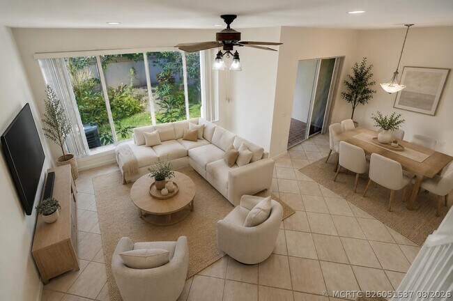 Building Photo - 606 W Circle Dr