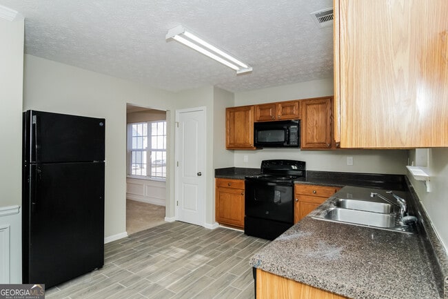 Building Photo - 2403 Brookgate Way