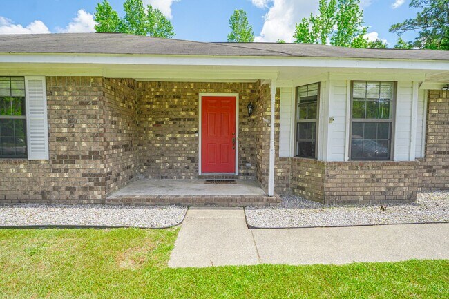 Building Photo - Coming Available!