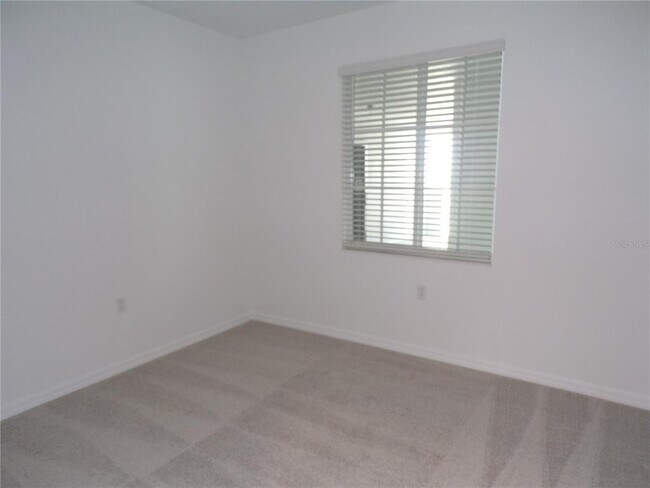 Building Photo - 14211 Heritage Landing Blvd
