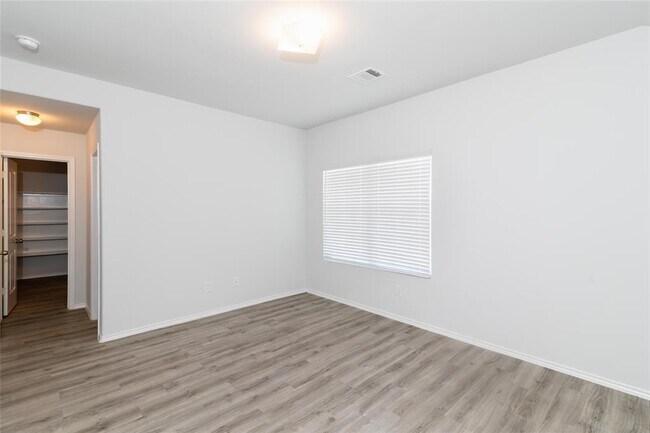 Building Photo - 18627 Rock Flats Ravine Dr