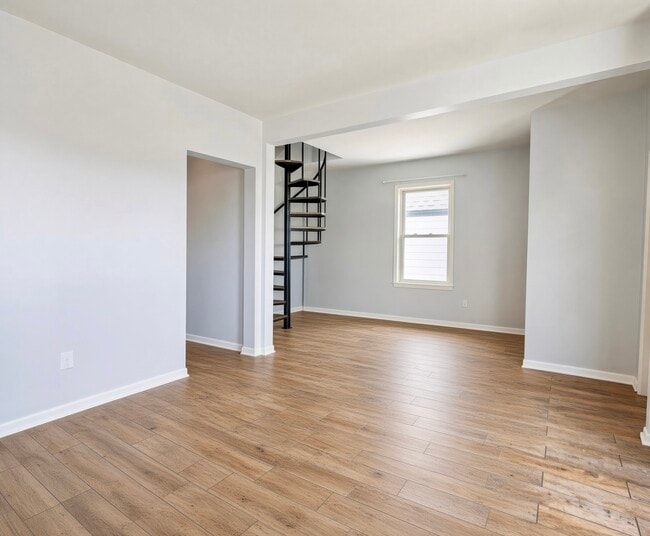 Building Photo - 5935 W Patterson Ave