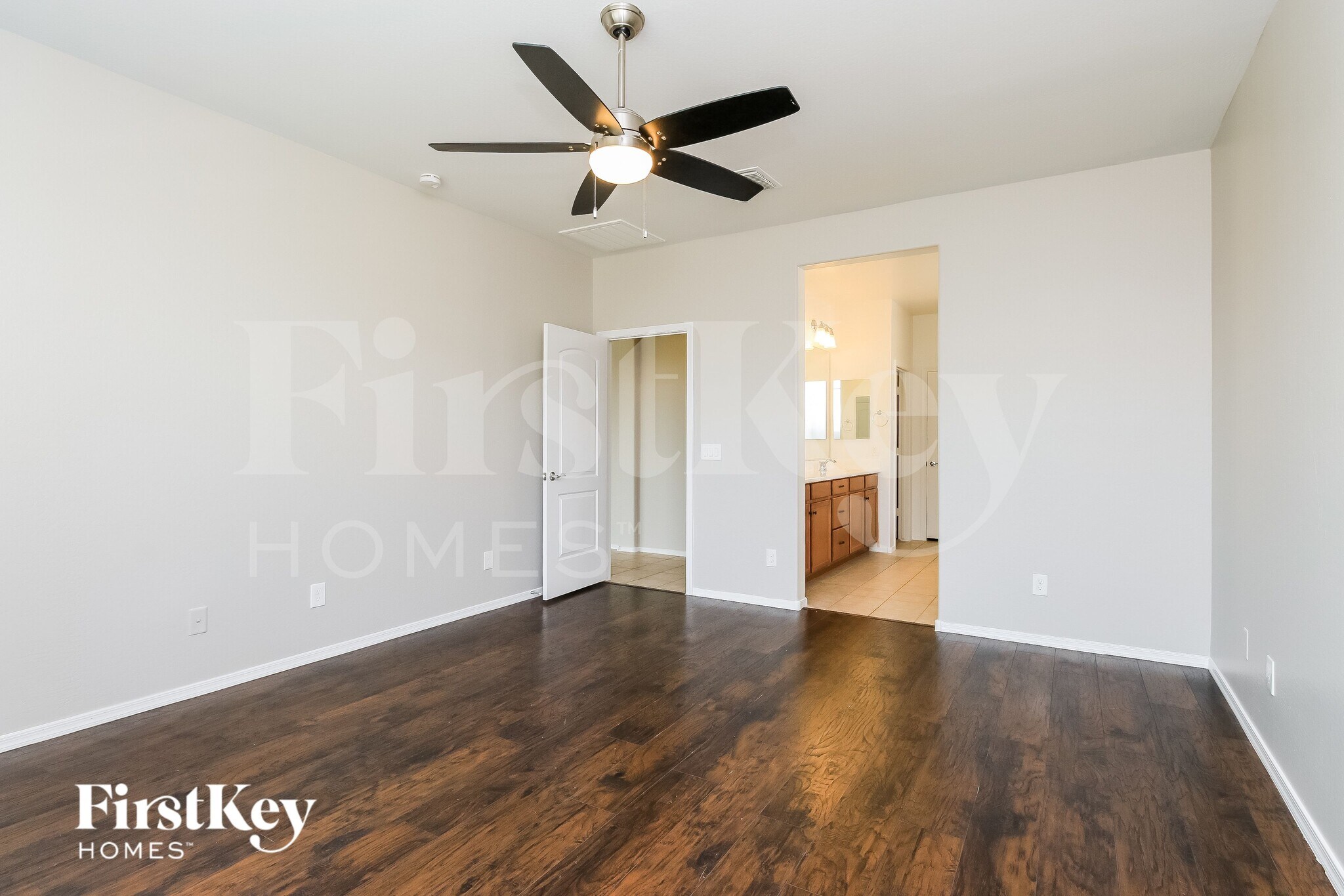 Building Photo - 925 W Danish Red Trail