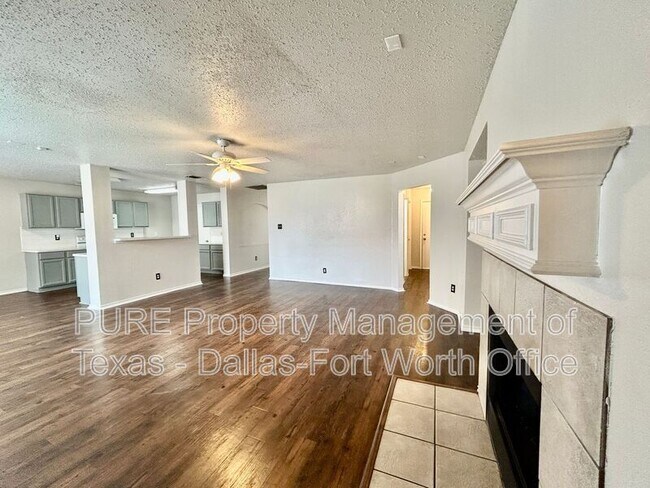 Building Photo - 2303 Bantry Ln