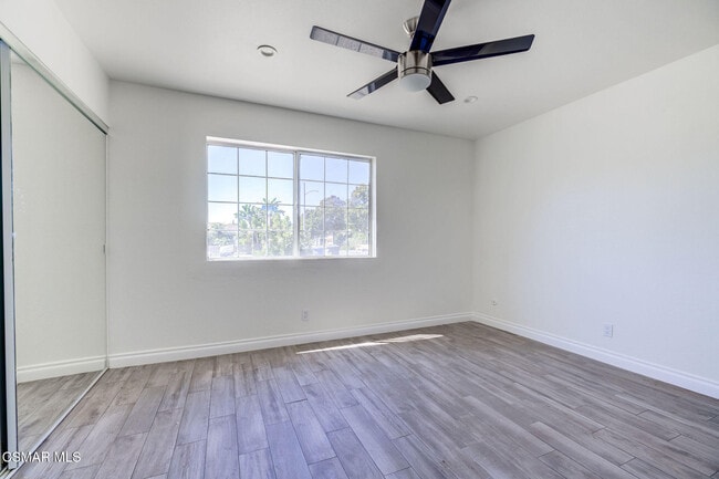 Building Photo - 1236 Elsinor Ave