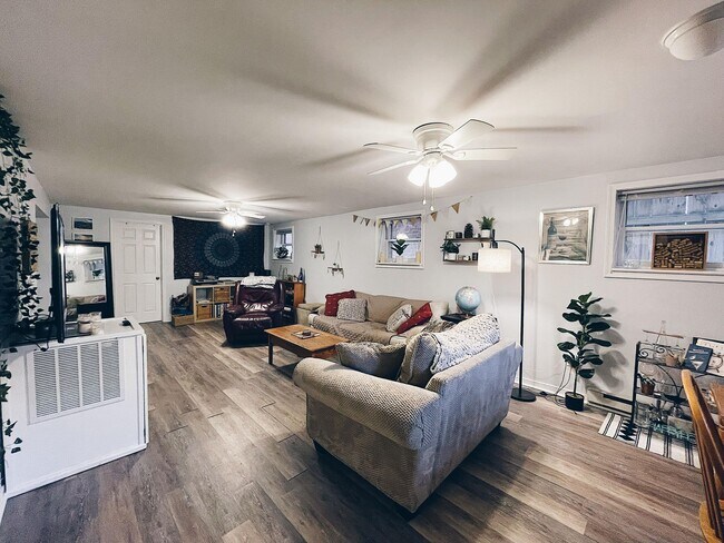 Building Photo - 4 N Arthur Ashe Boulevard