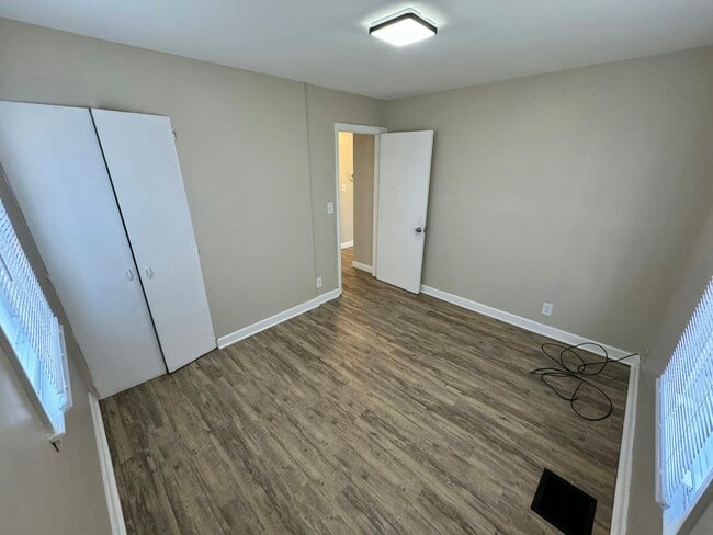 Building Photo - 4054 Larkspur Dr