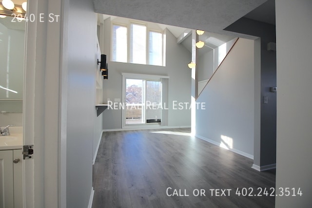 Building Photo - 2040 E St-