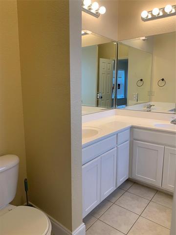 Building Photo - 10905 Braemoor Dr