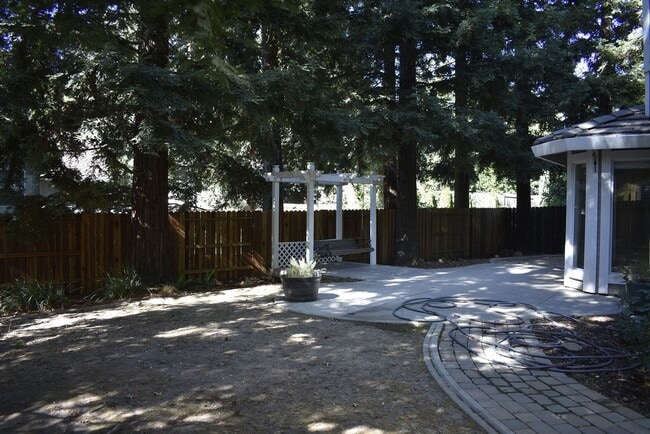 Building Photo - 134 Briggs Ranch Dr