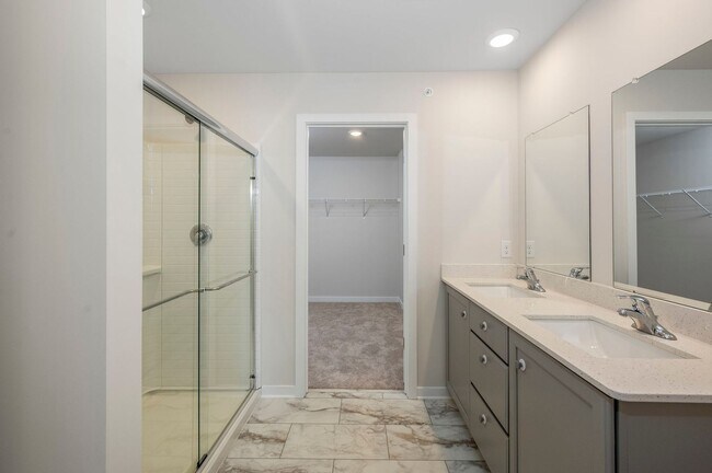 Building Photo - Brand New - 4Bed, 2.5Bath Townhouse in Pot...