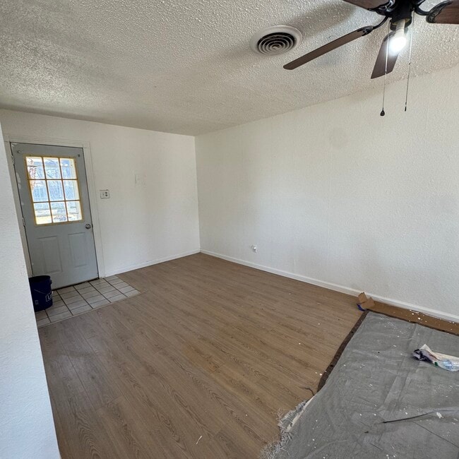 Building Photo - 4705 Ric Dr