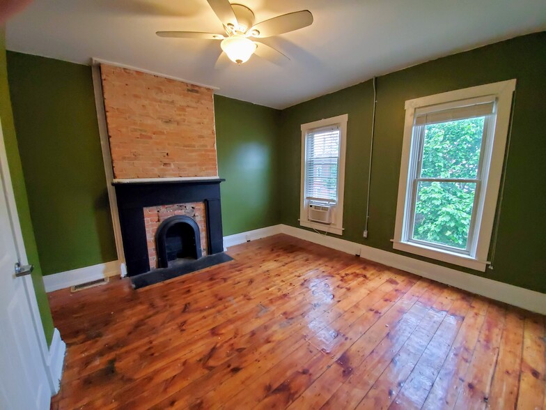 Front Bedroom - 265 S Skidmore St