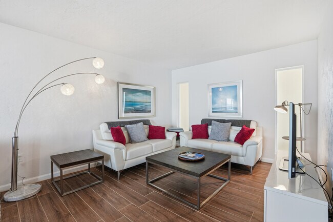 Building Photo - 10475 Gulf Shore Dr