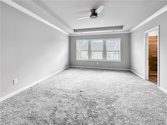 Building Photo - 1505 Slopeside Loop SE