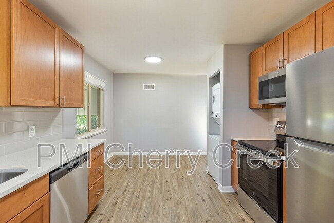 Building Photo - 2695 S Logan St