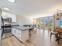 Building Photo - 2140 Kuhio Avenue-SI ID1327716P