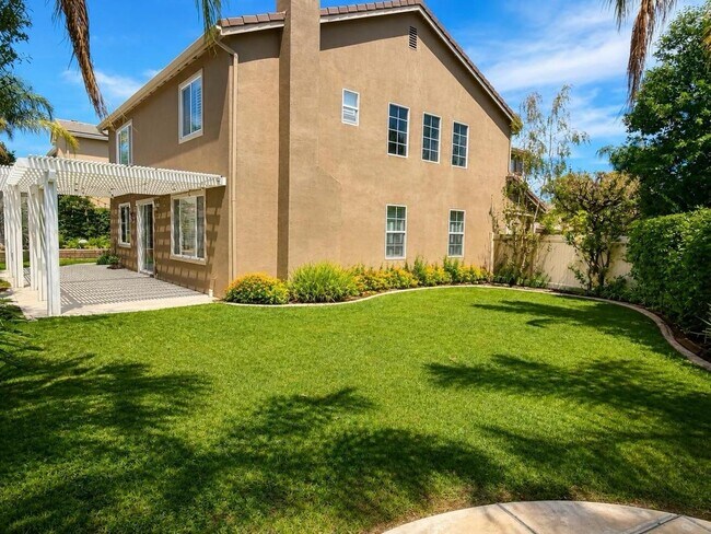Building Photo - 1611 Cajon Rd