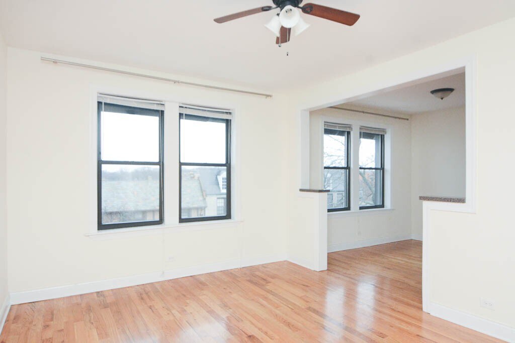 Building Photo - 385 Park Ave