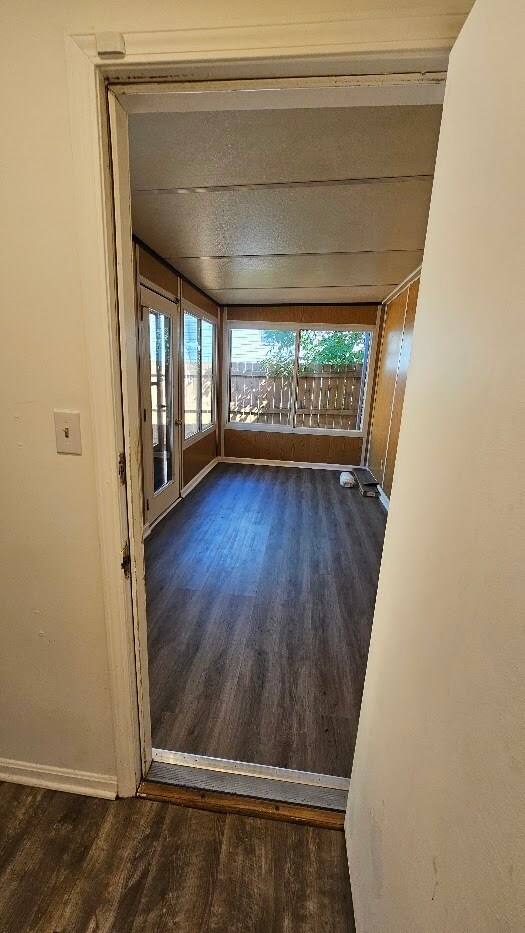 Four Season Room - 626 Woods Crossing Dr