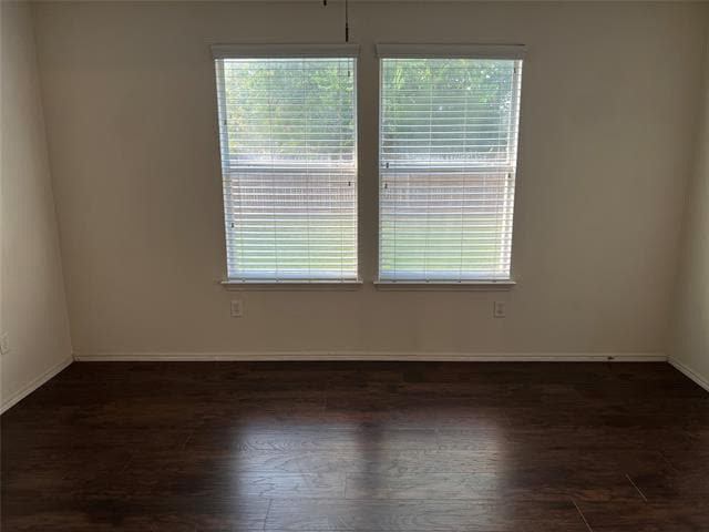 Building Photo - 1547 Thornhill Ln
