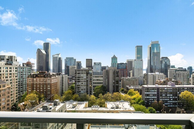 Building Photo - 1321 Seneca St