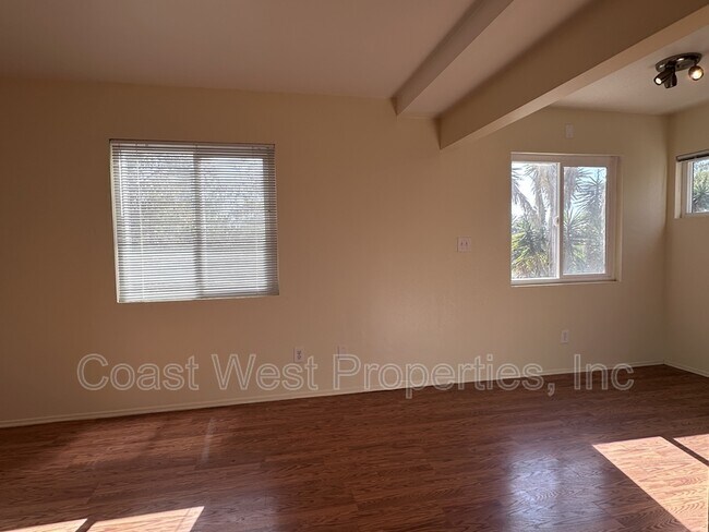 Building Photo - 4566 Maryland St