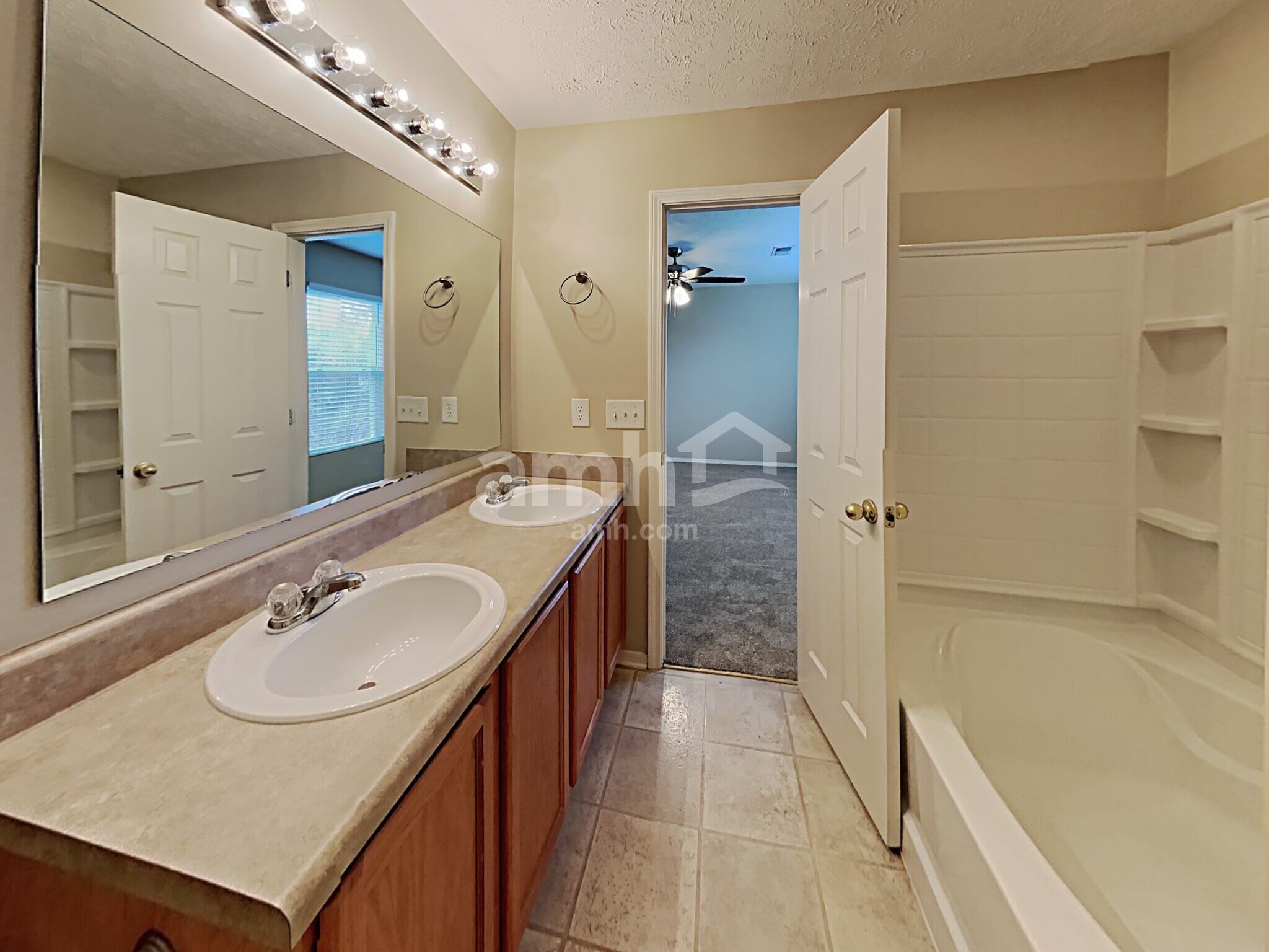 Building Photo - 5000 Hancock Cir