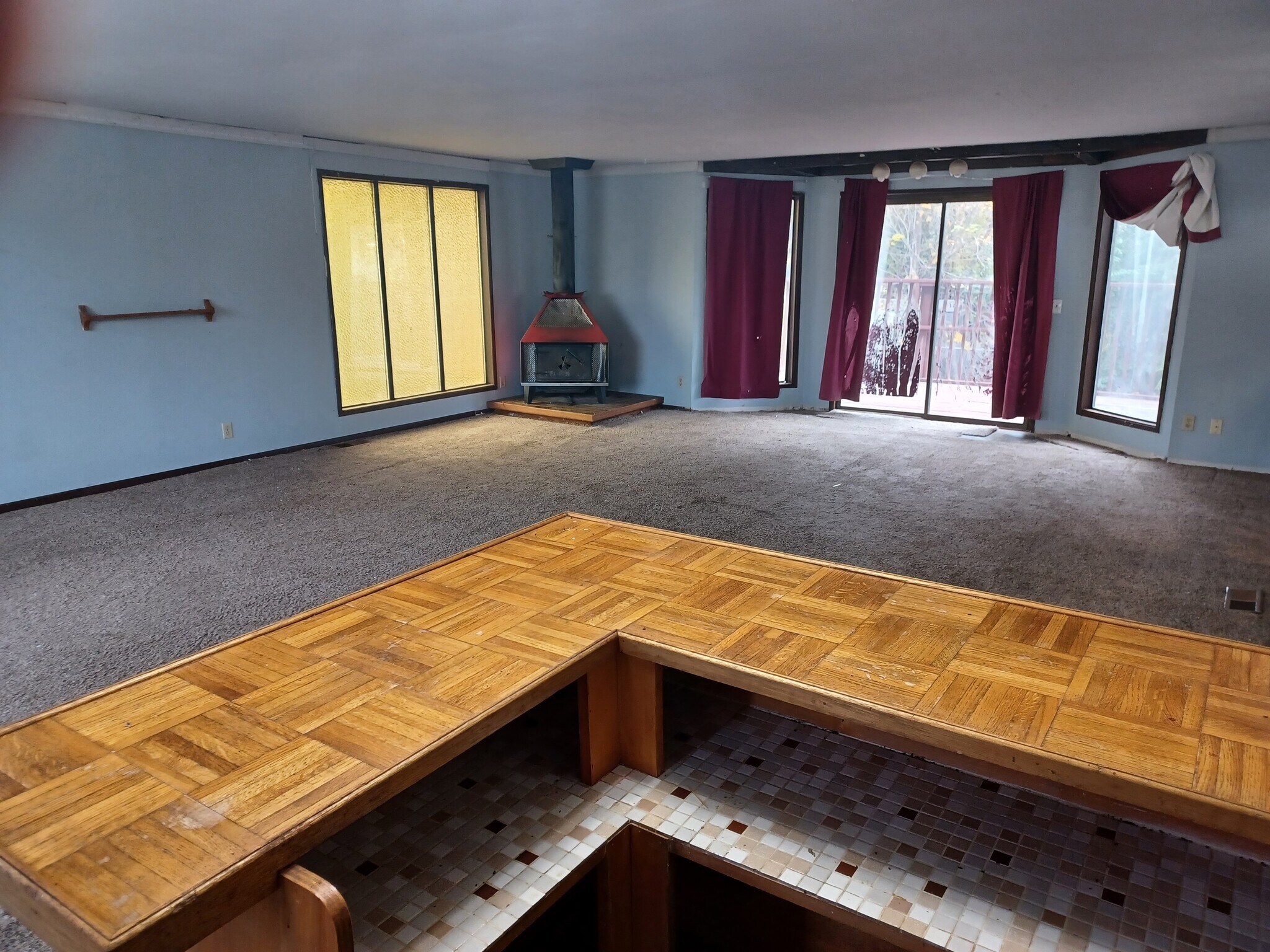 Building Photo - 3912 E Hartson Ave